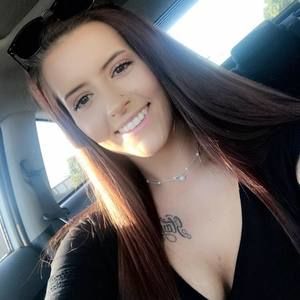 Meet your Posher, Desiree